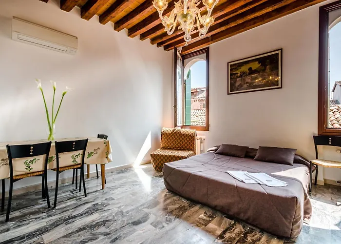 Venice Apartments